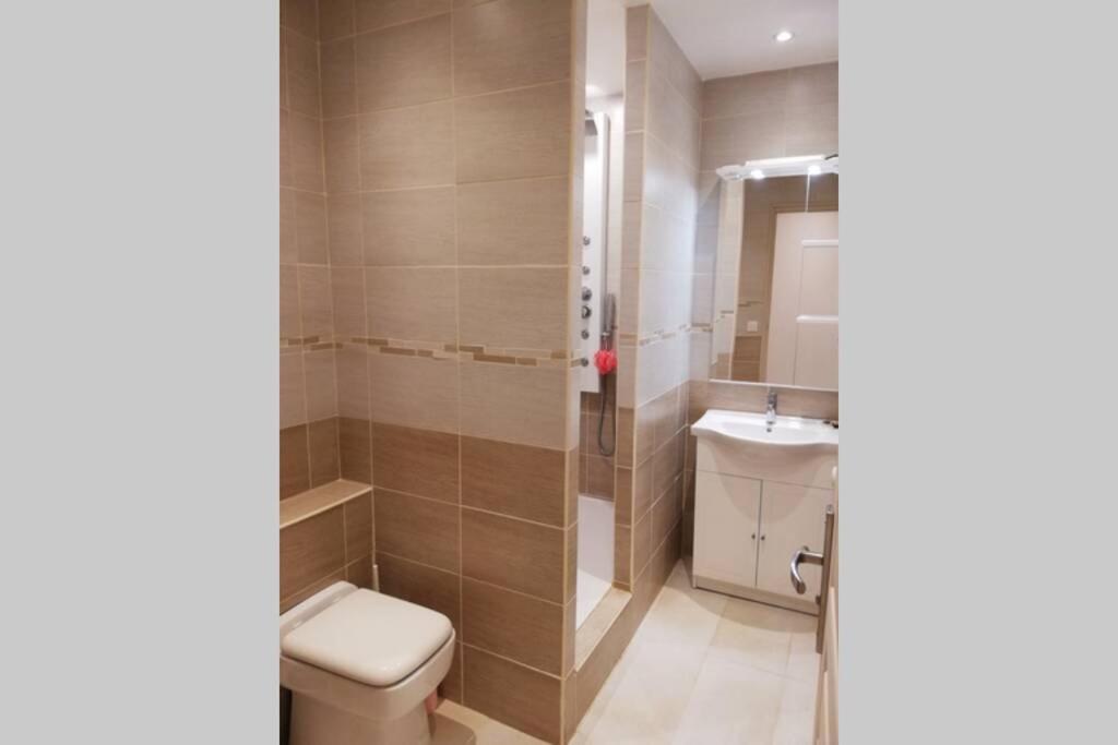 Appartement T2 Rez De Villa Proche Bord De Mer Льо Праде Екстериор снимка